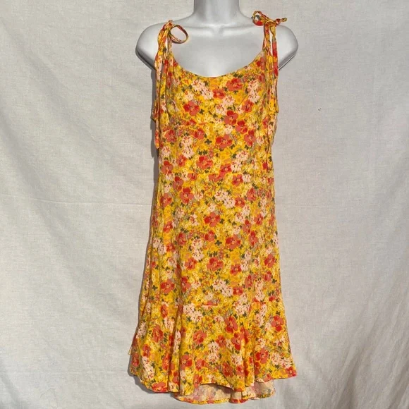 wild fable open back dress Wild Fable Yellow Floral Print Tiered Ruffle Open Back Dress Size M #p97-12